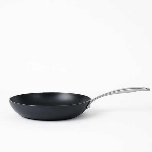 Black Eisen Cast Iron Frypan With Steel Handel